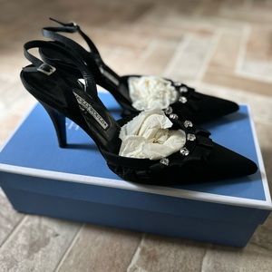 Hollywould Italian-Made Black Pumps with Rhinestones size 6.5